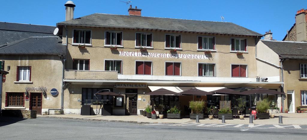 旅行者国际之家酒店 蓬德萨拉尔 外观 照片