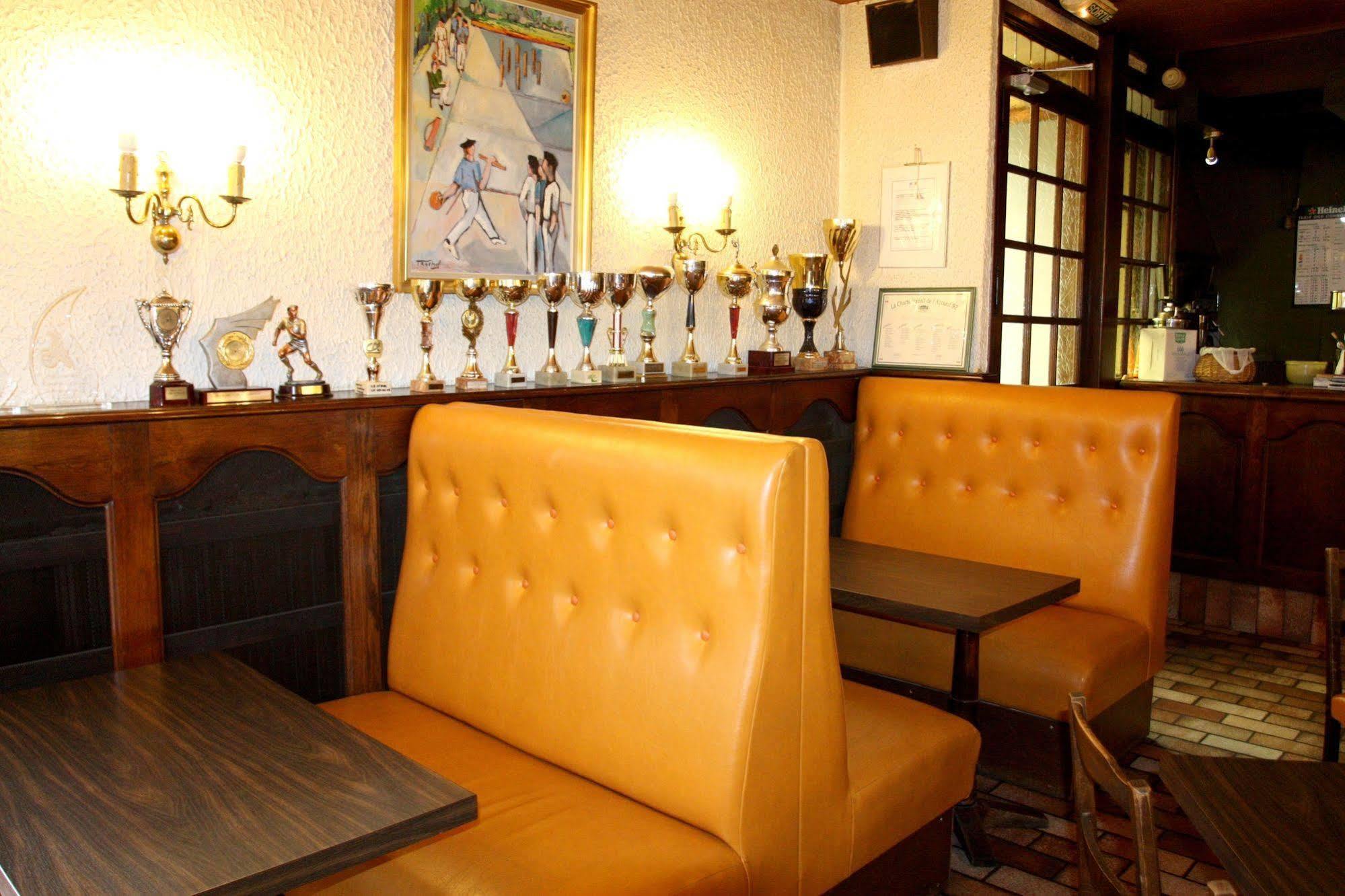 旅行者国际之家酒店 蓬德萨拉尔 外观 照片